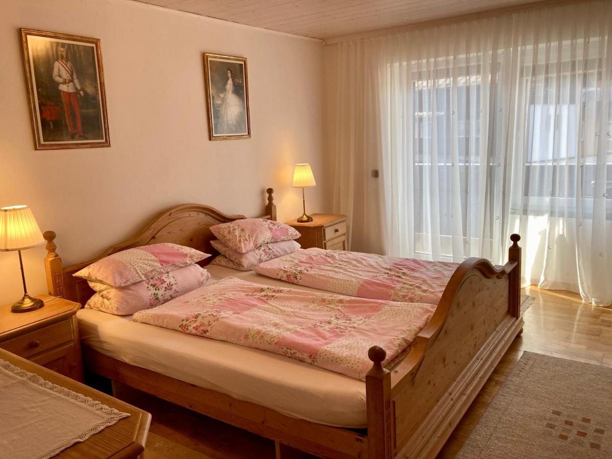 Cosy Apartment Bad Ischl In Quiet Residential Area - Newly Renovated Luaran gambar